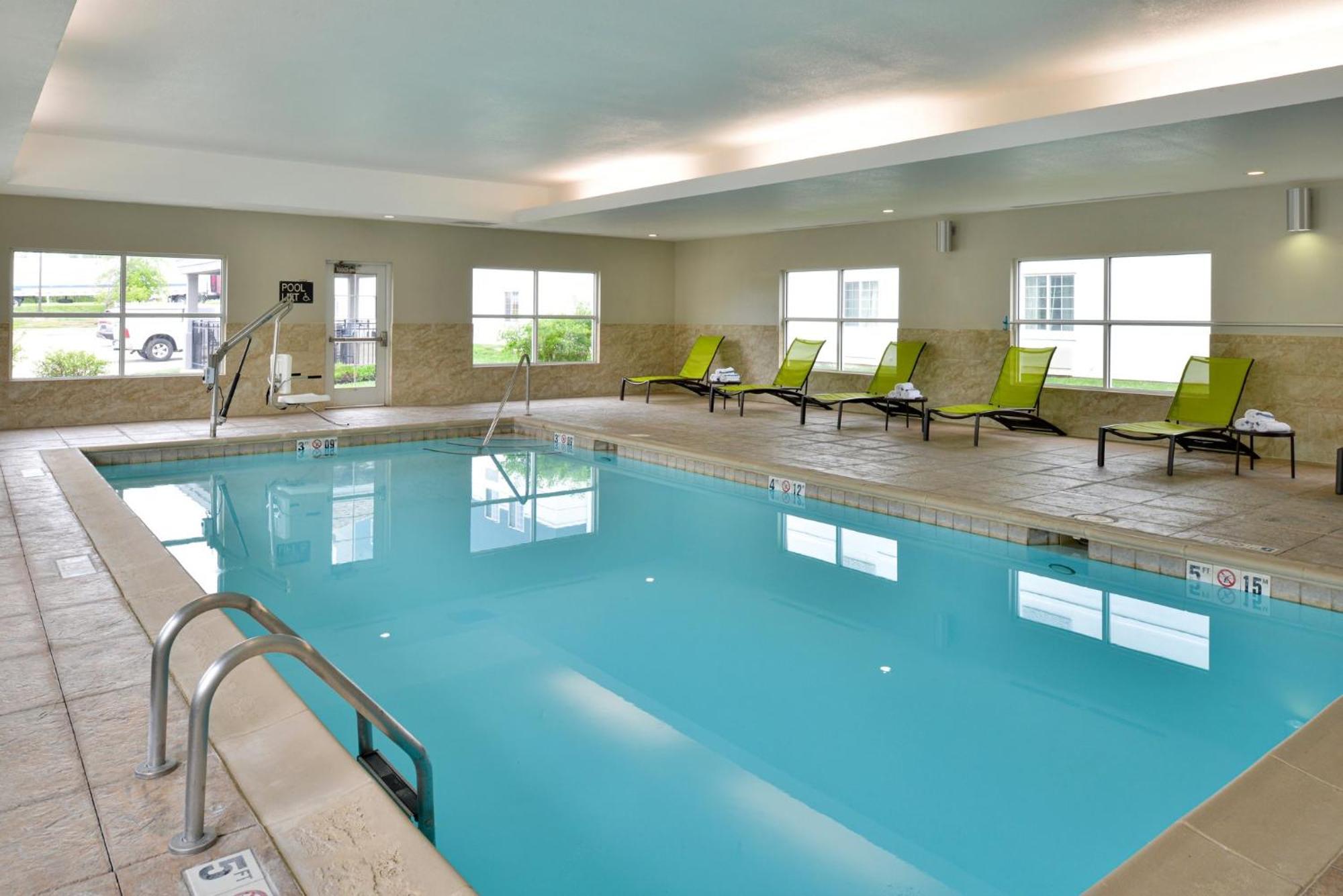 Candlewood Suites Kansas City Northeast By Ihg Buitenkant foto