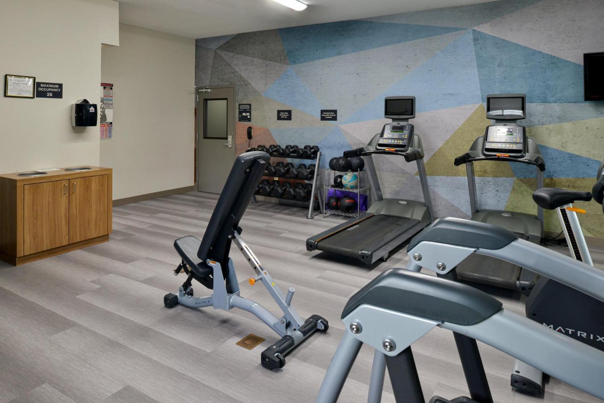 Candlewood Suites Kansas City Northeast By Ihg Buitenkant foto